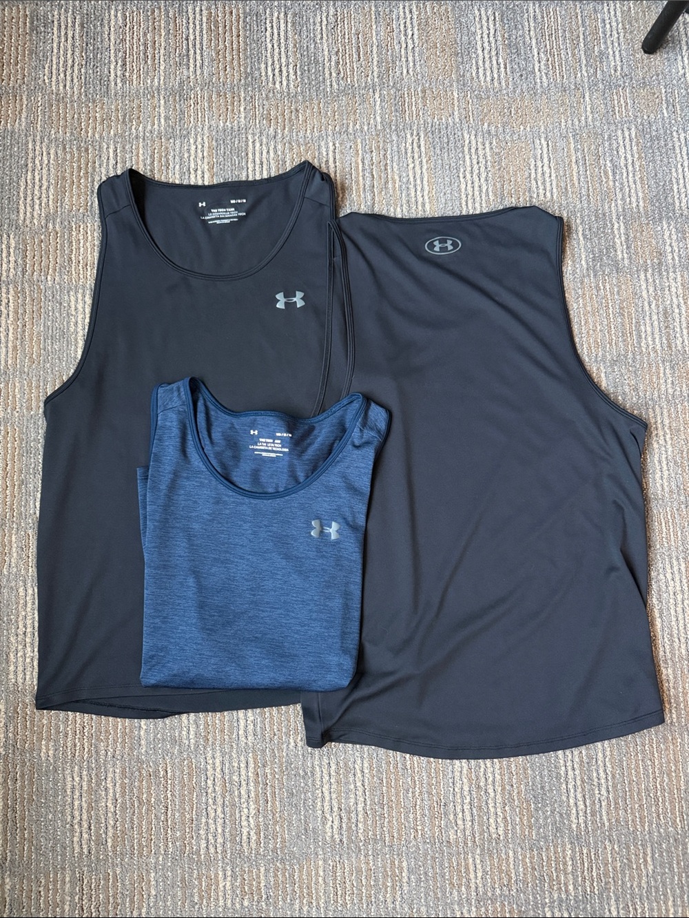 EUC lot of 3 UnderArmour Tech Tanks